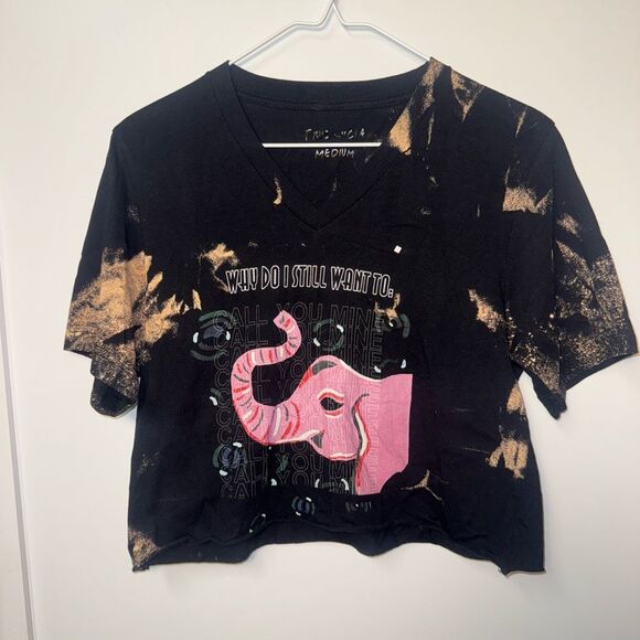 Elephant Graphic Black and Pink Crop Top - Picture 2 of 3